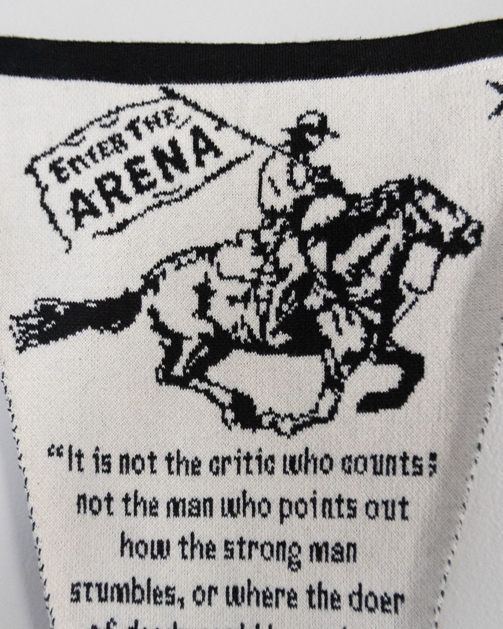 Arena Pendant